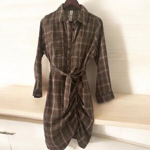 NWOT CASUAL CHIC PLAID FLANNEL DRESS WITH RUCHING